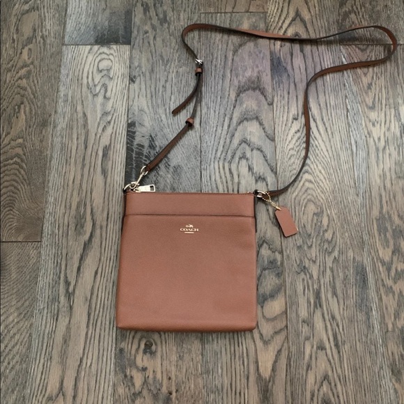 Coach crossbody - Picture 1 of 7